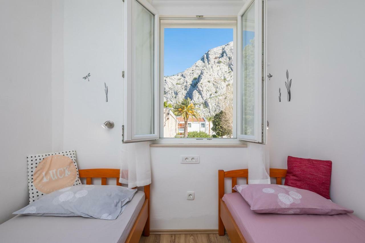 Sandy Beach Apartment أوميس المظهر الخارجي الصورة